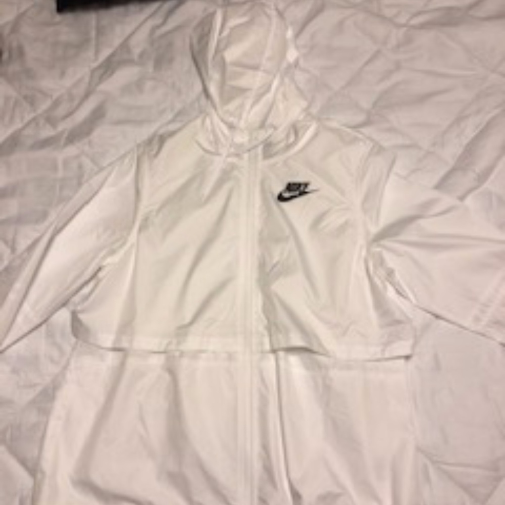 White Nike Windbreaker Never Been Worn!